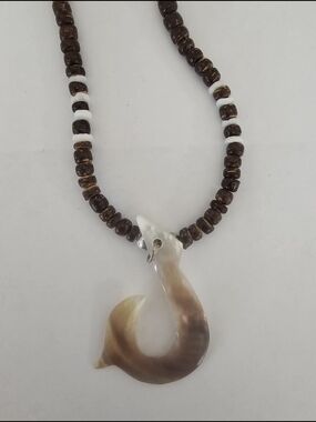 Mother-of-Pearl Shell Hook Pendant Coconut Necklace